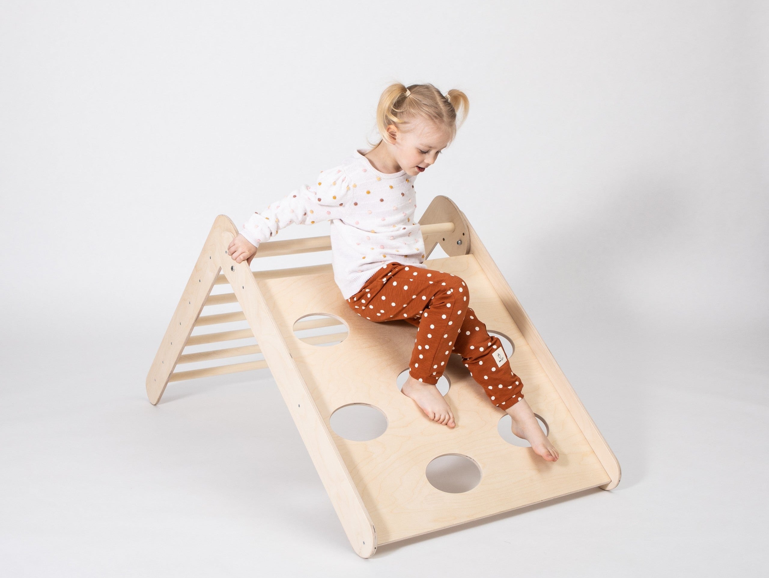 Ajattomat lahjaideat yksivuotiaalle – 7 kestävää valintaa