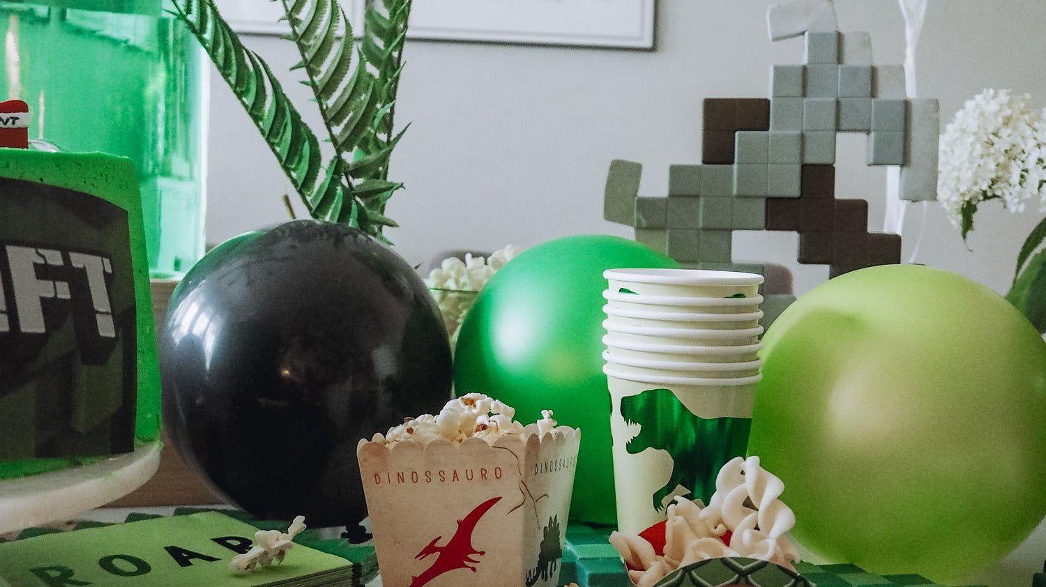 Minecraft-teemaiset kertakäyttöastiat