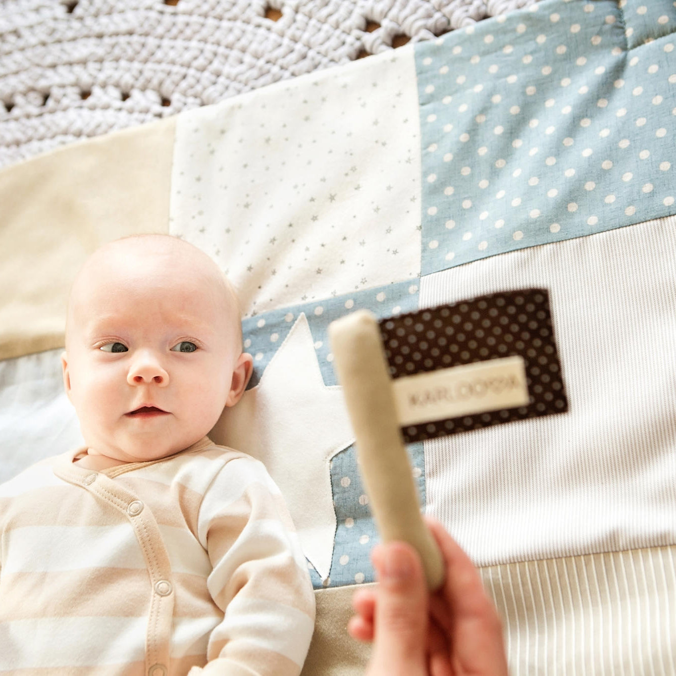 Gift Pack For Babies: Comfort blanket and a Flag