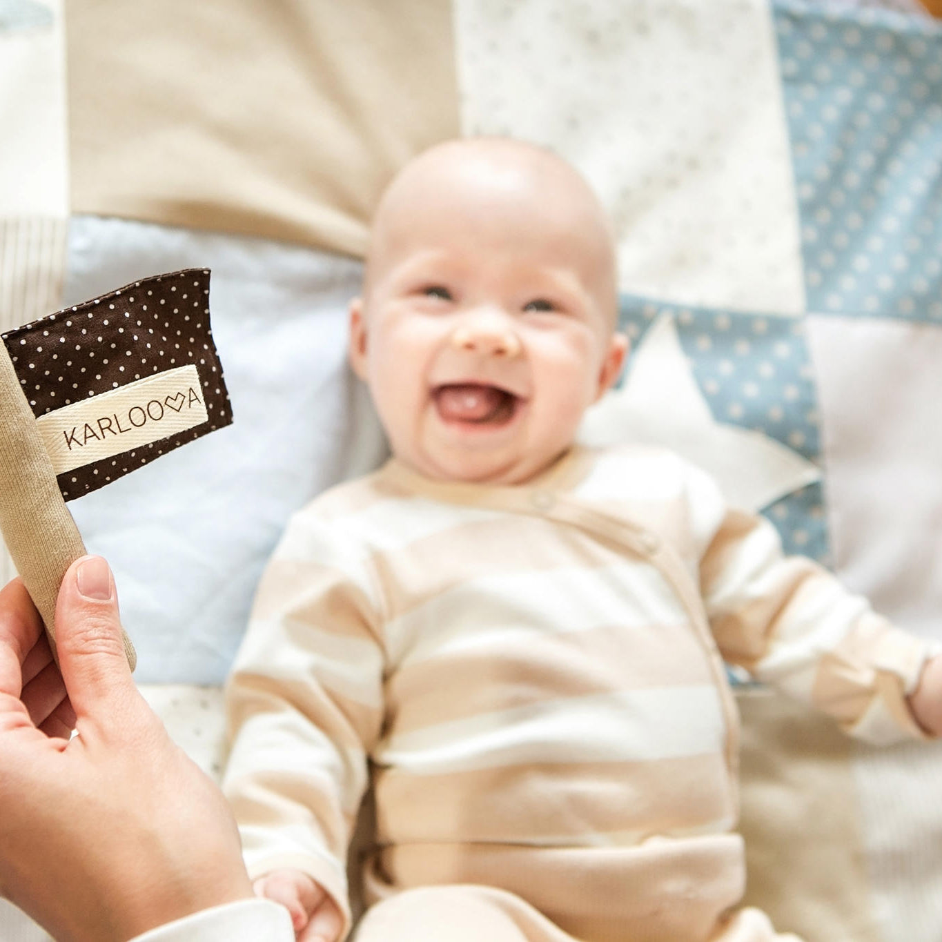 Gift Pack For Babies: Comfort blanket and a Flag