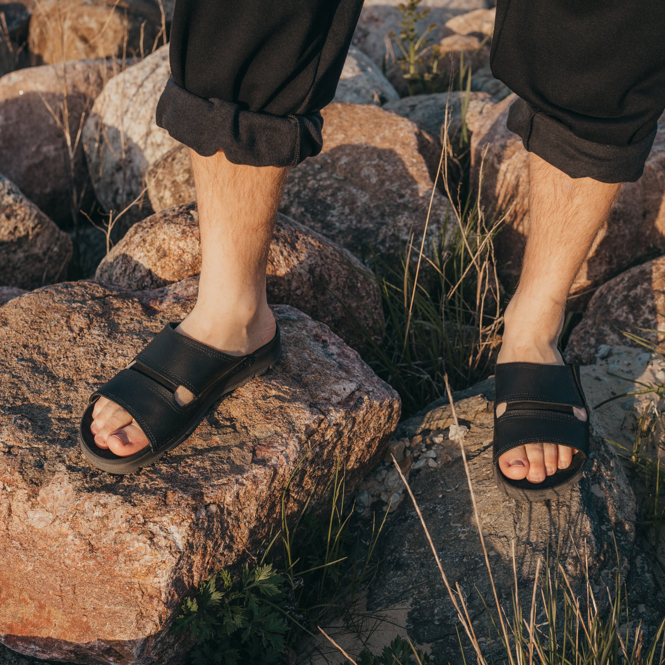 Miku Sandals - Black