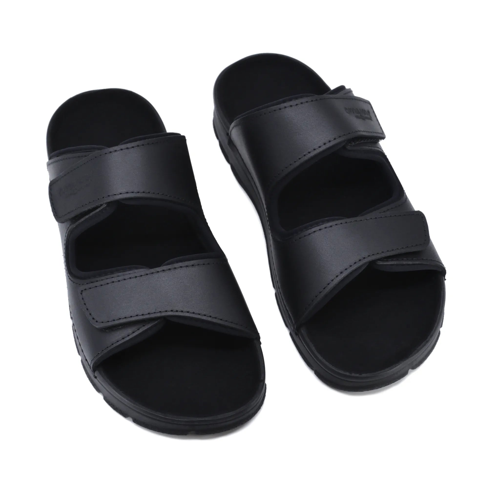 Madise nahkasandaalit miehille – kevyet ja mukavat, Musta