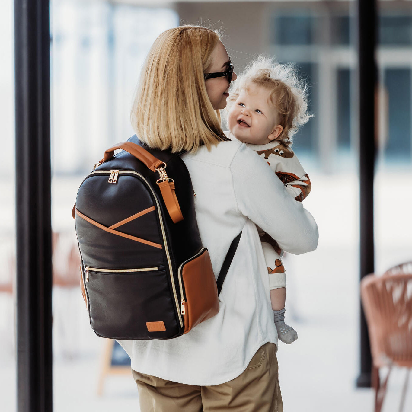 Large Diaper Backpack – Black Coffee