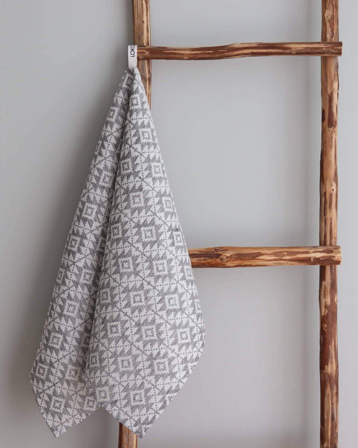 Keittiöpyyhe Harjumaa – pellava-puuvillainen pyyhe virolaisella kansantaidekuosilla