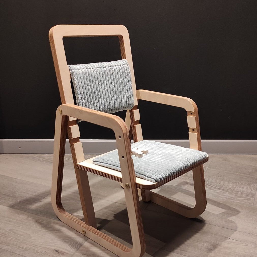 Adjustable Children Montessori Table and Chair Set Julle - Mint Green