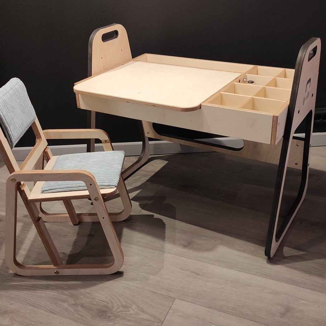 Adjustable Children Montessori Table and Chair Set Julle - Mint Green
