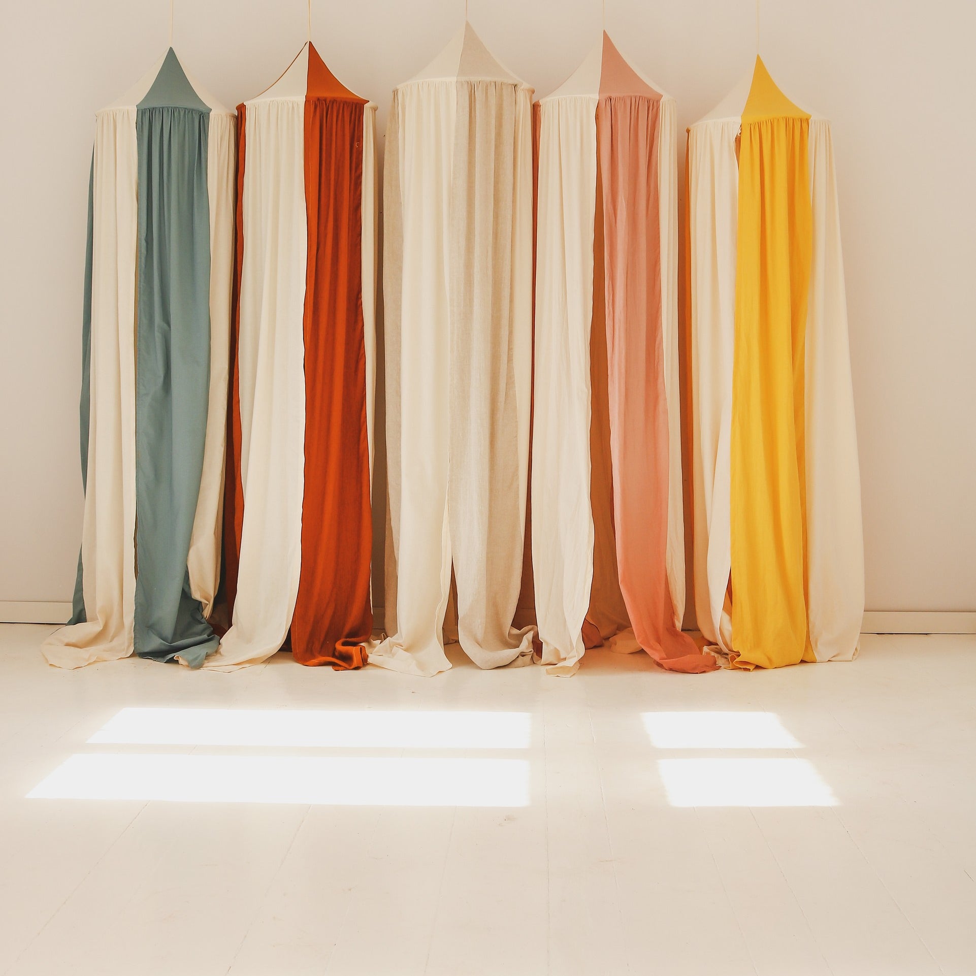 Organic Cotton and Linen Canopy - Blue Circus