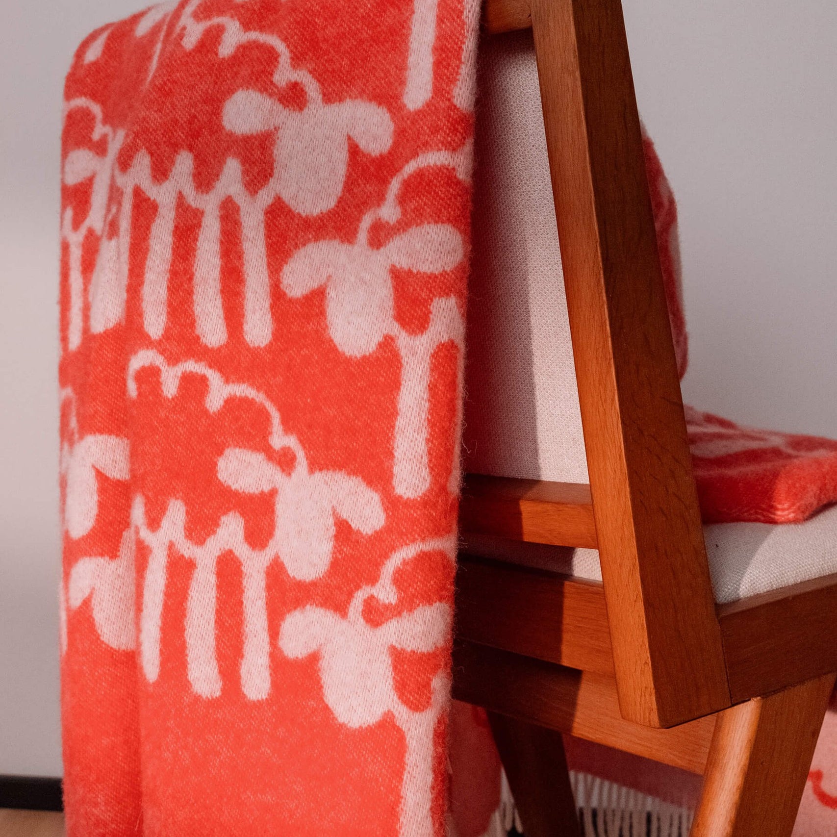 Friendsheep wool throw