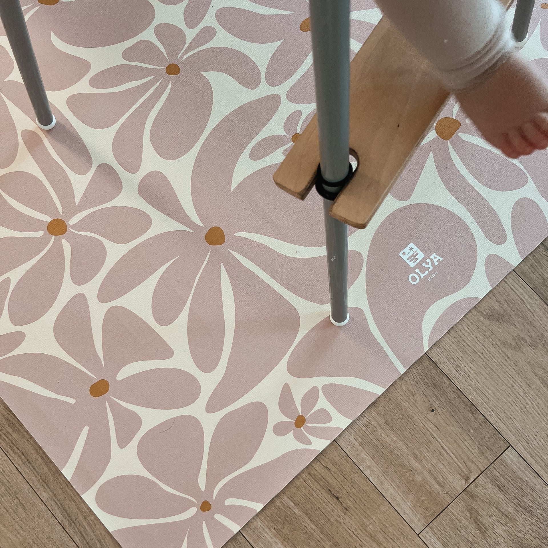 Kids Mealtime Floor Mat, Non-Slip & Waterproof - Daisy Pink