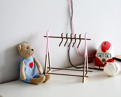 Kids Room Balloon Mirror – Child-Friendly Acrylic & Wood