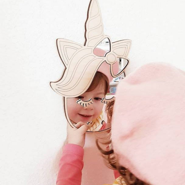 Kids Room Unicorn Mirror – Child-Friendly Acrylic & Wood