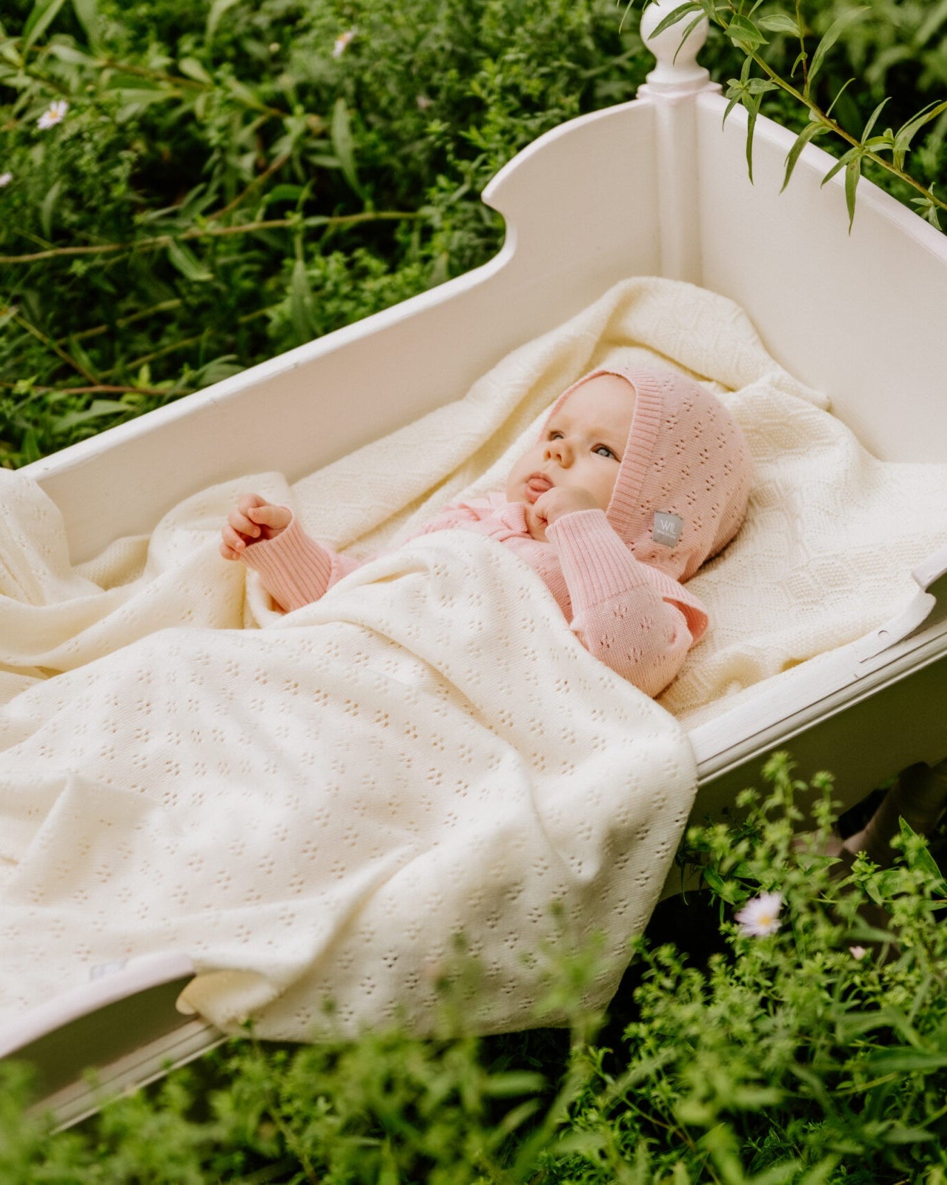 LOVE Gift Set For Baby - Blanket and Bonnet
