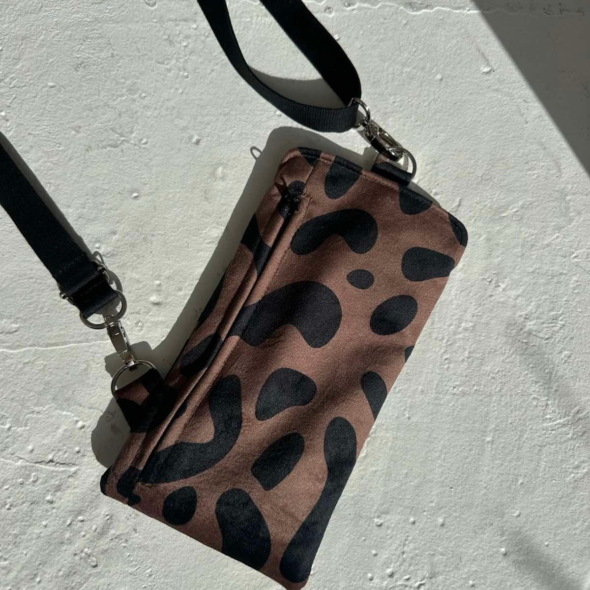 Phone Bag - Classic Leopard