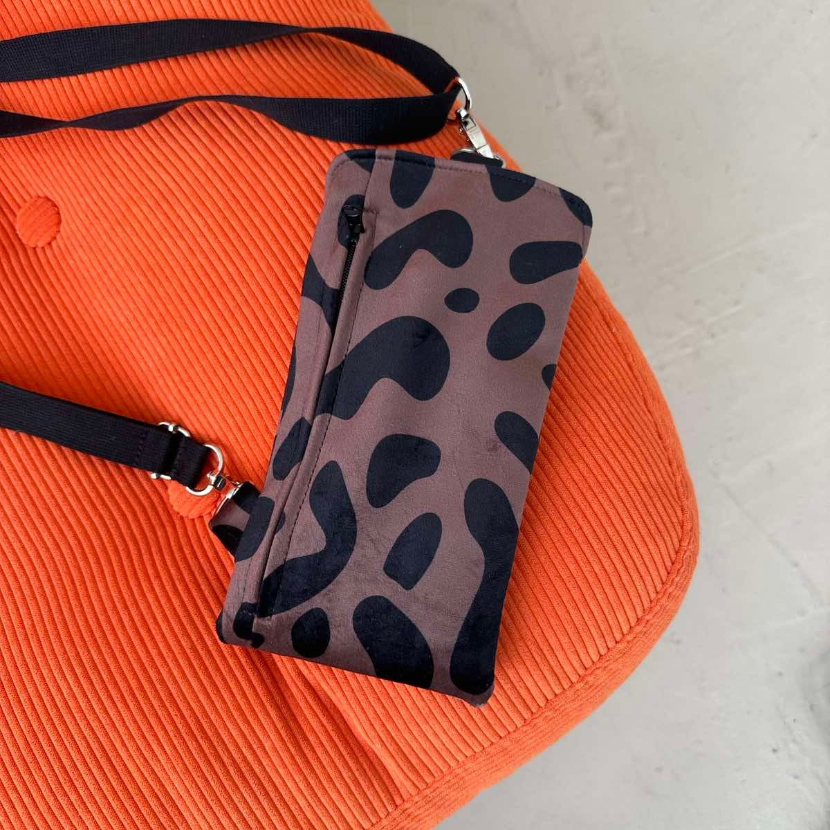 Phone Bag - Classic Leopard