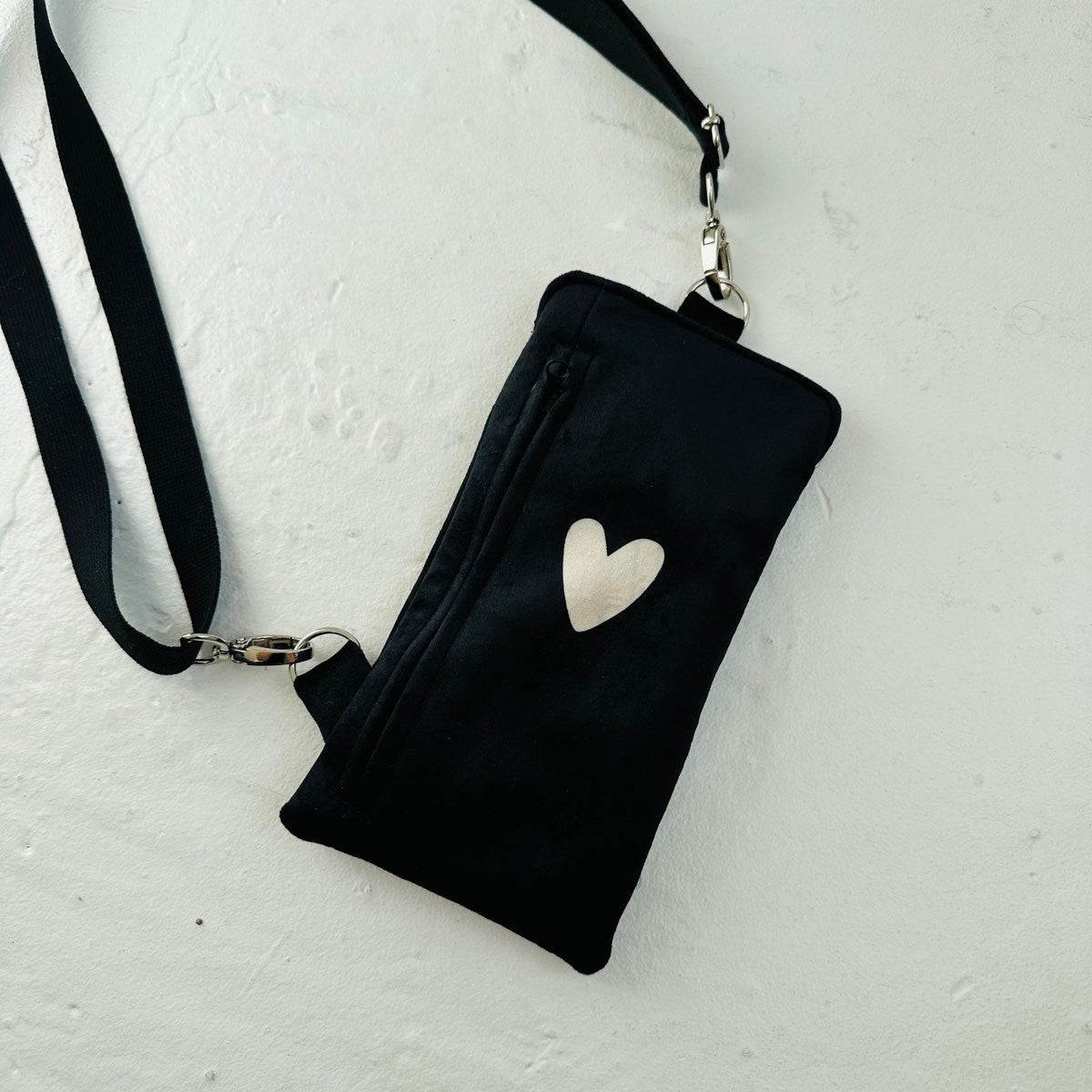 Phone Bag Heart - Black