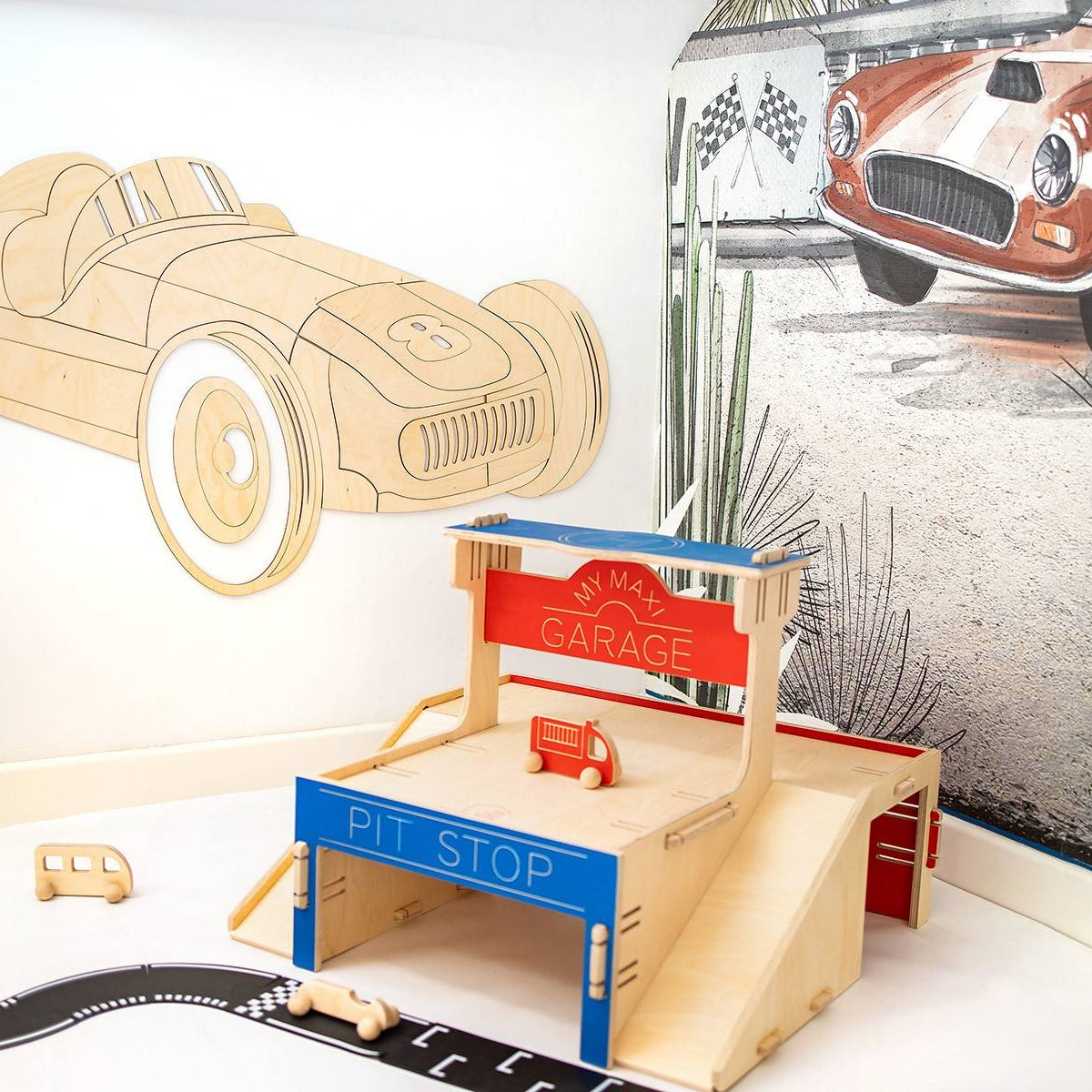 Puinen retro auto seinäkoriste lastenhuoneeseen