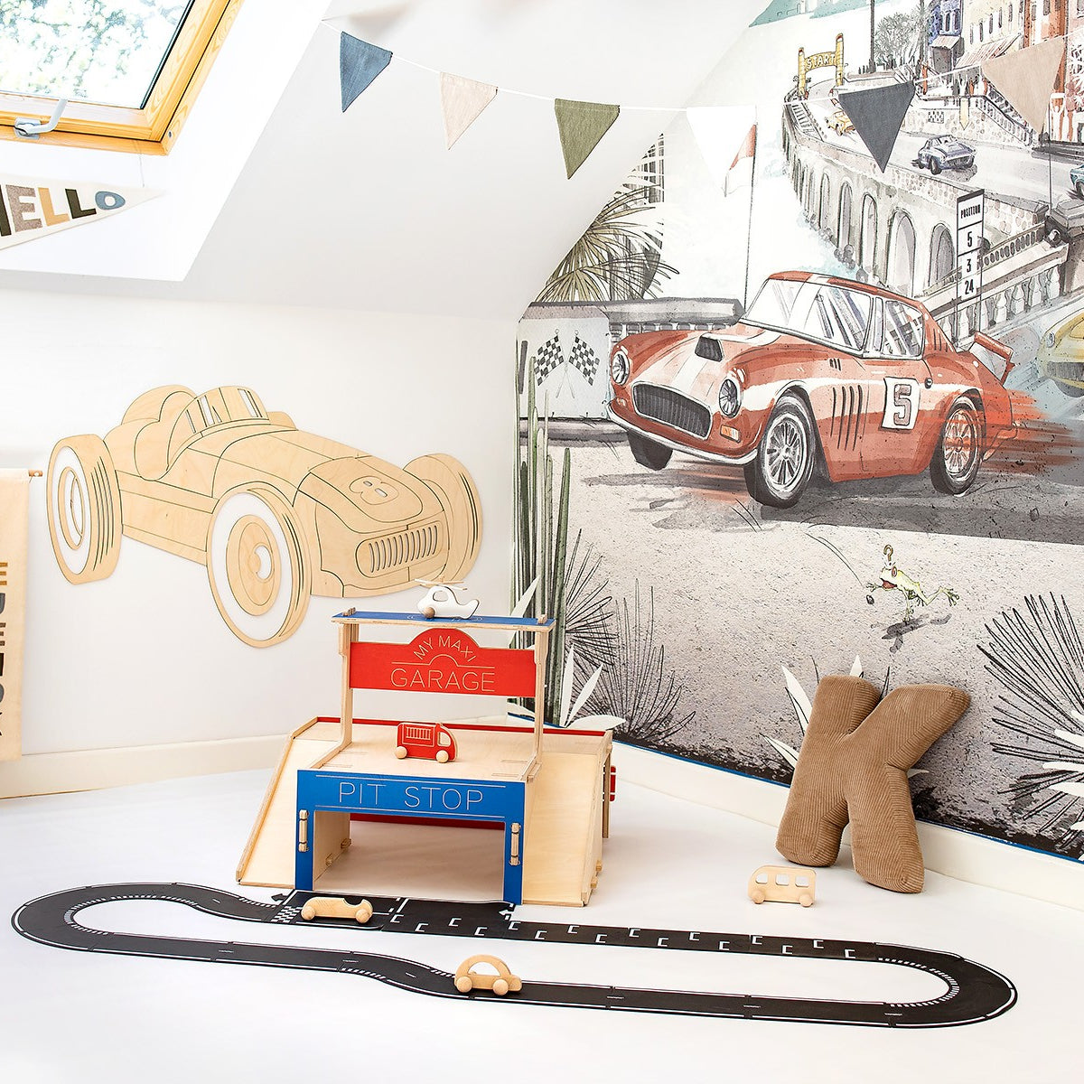 Wooden Wall Decoration - Retro Car