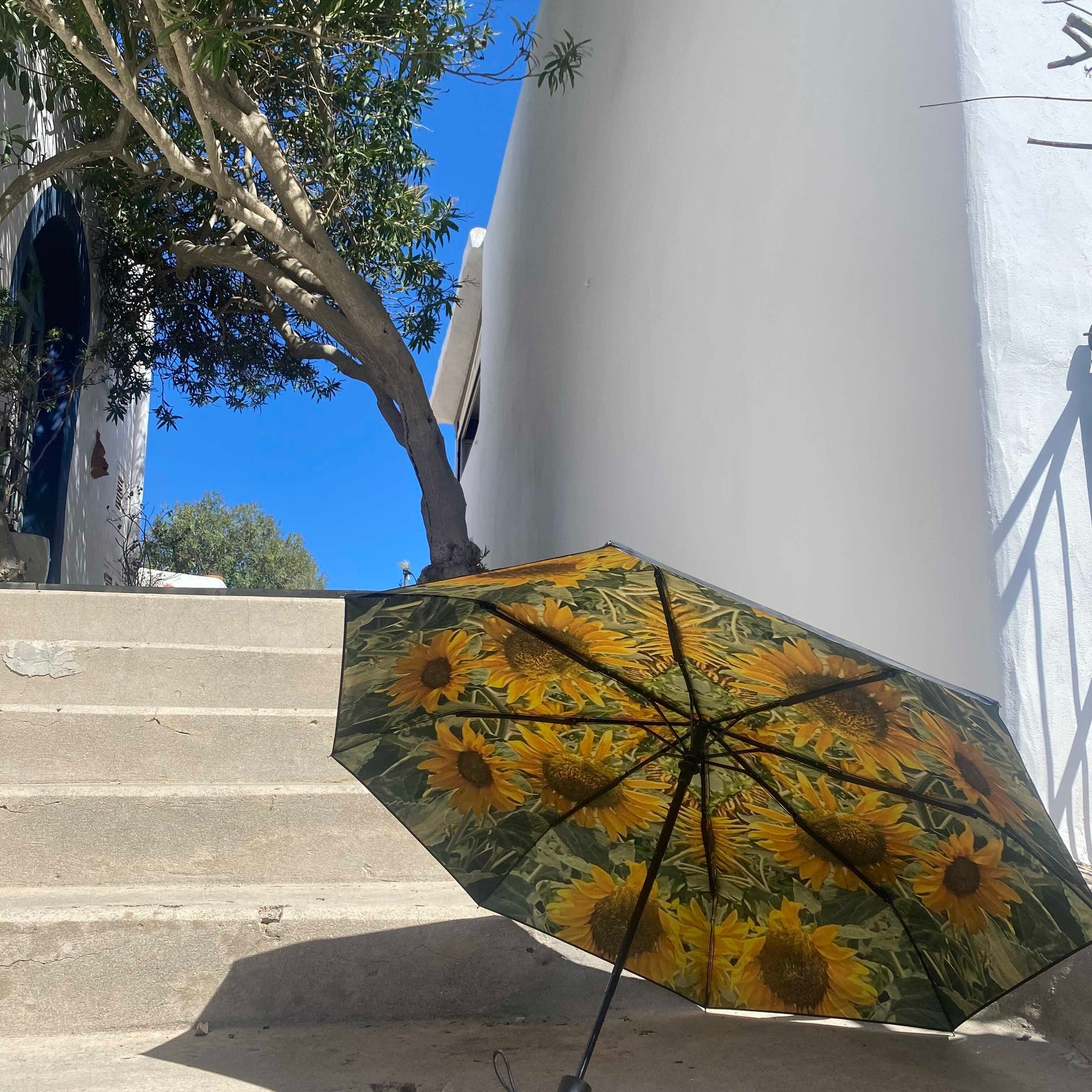 Sunflower Umbrella – Windproof & UPF50+ Protection