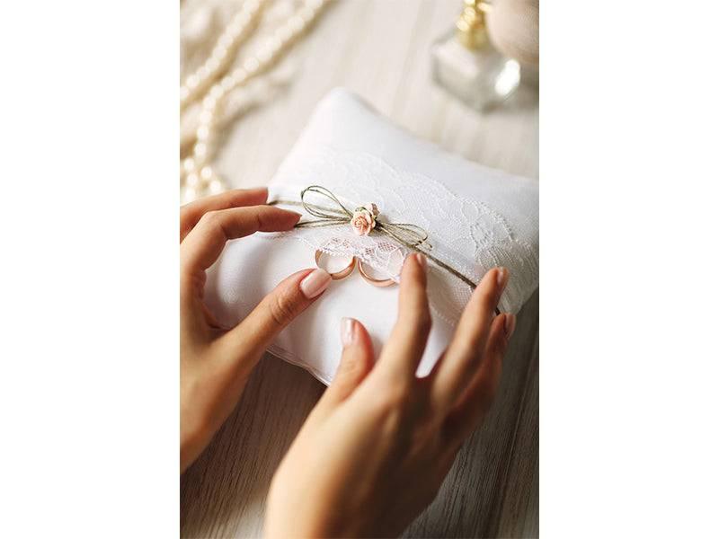 Sormustyyny "Lace and Flowers" / valkoinen - Decora House